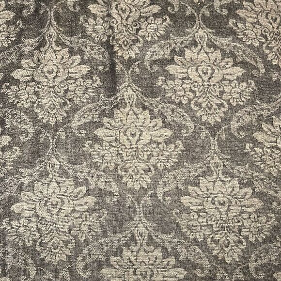 Grey Pattern Scarf    - Picture 5 of 5